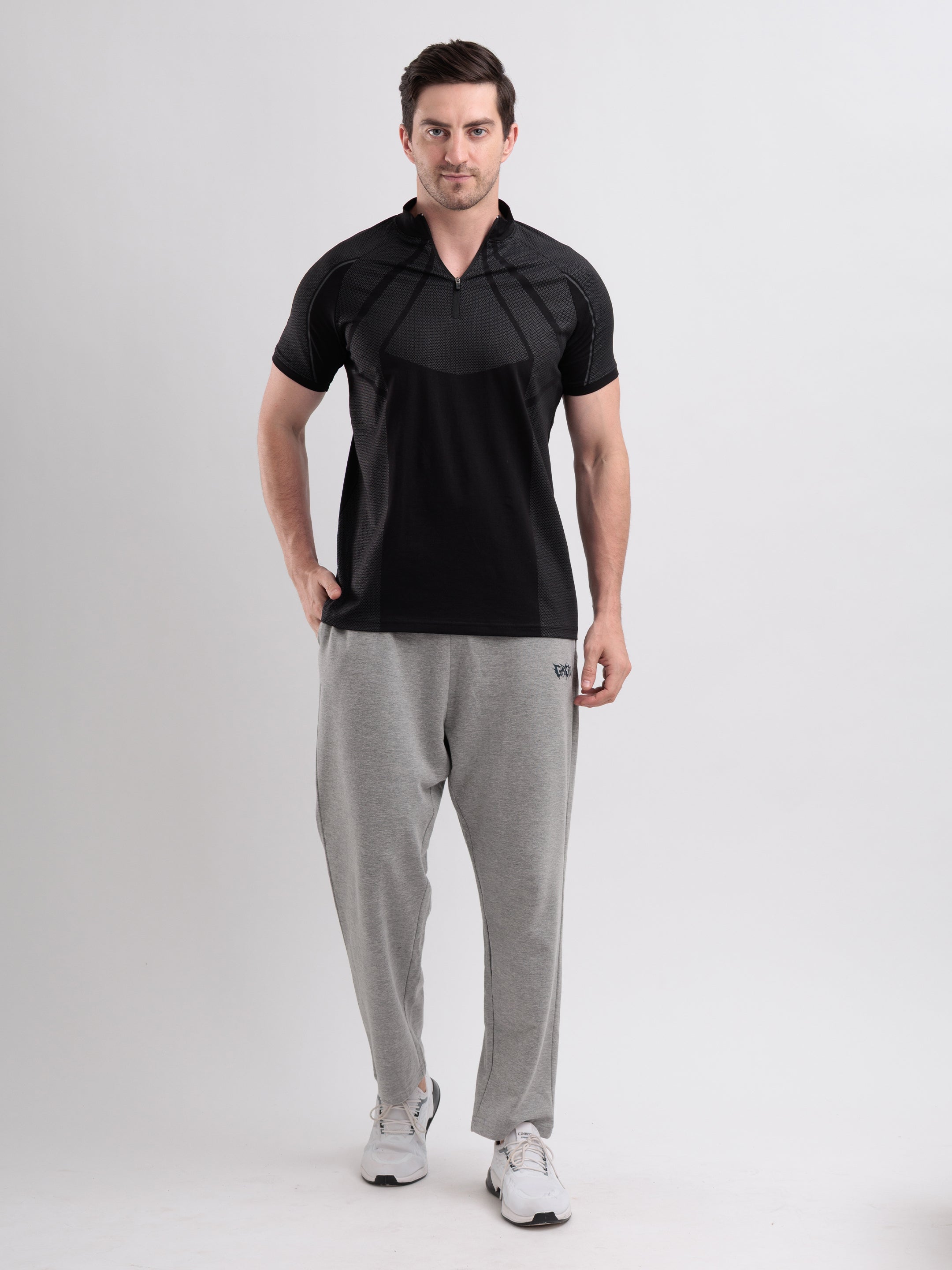 GROW Elevate Quarter Zip Tee Black