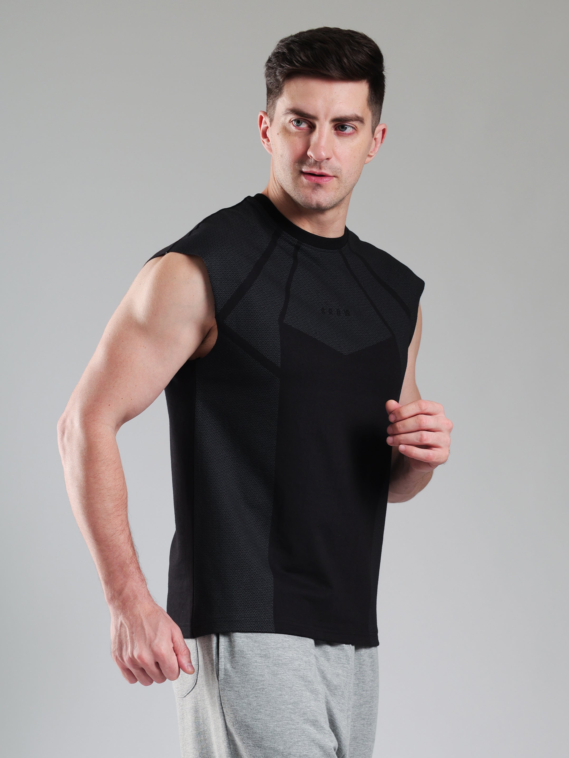 Grow Revenge Capsleeves Tee Black
