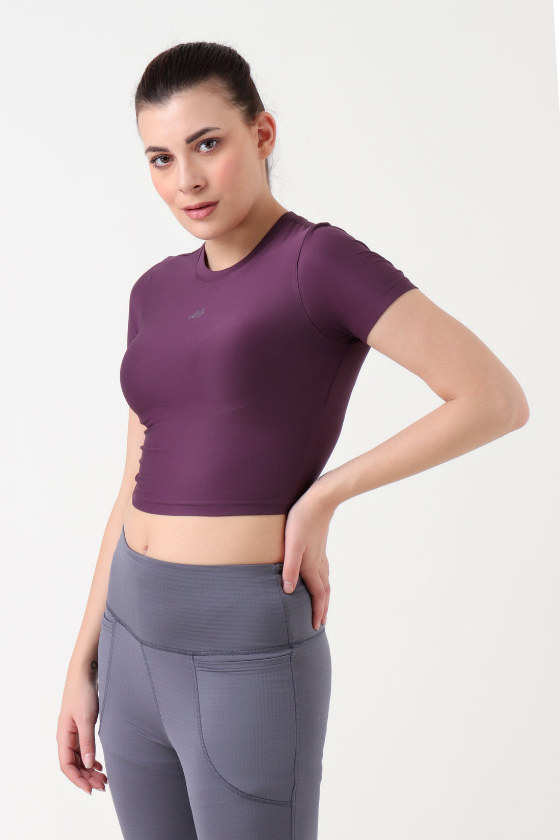 Super Stretch Training Crop Top Plum