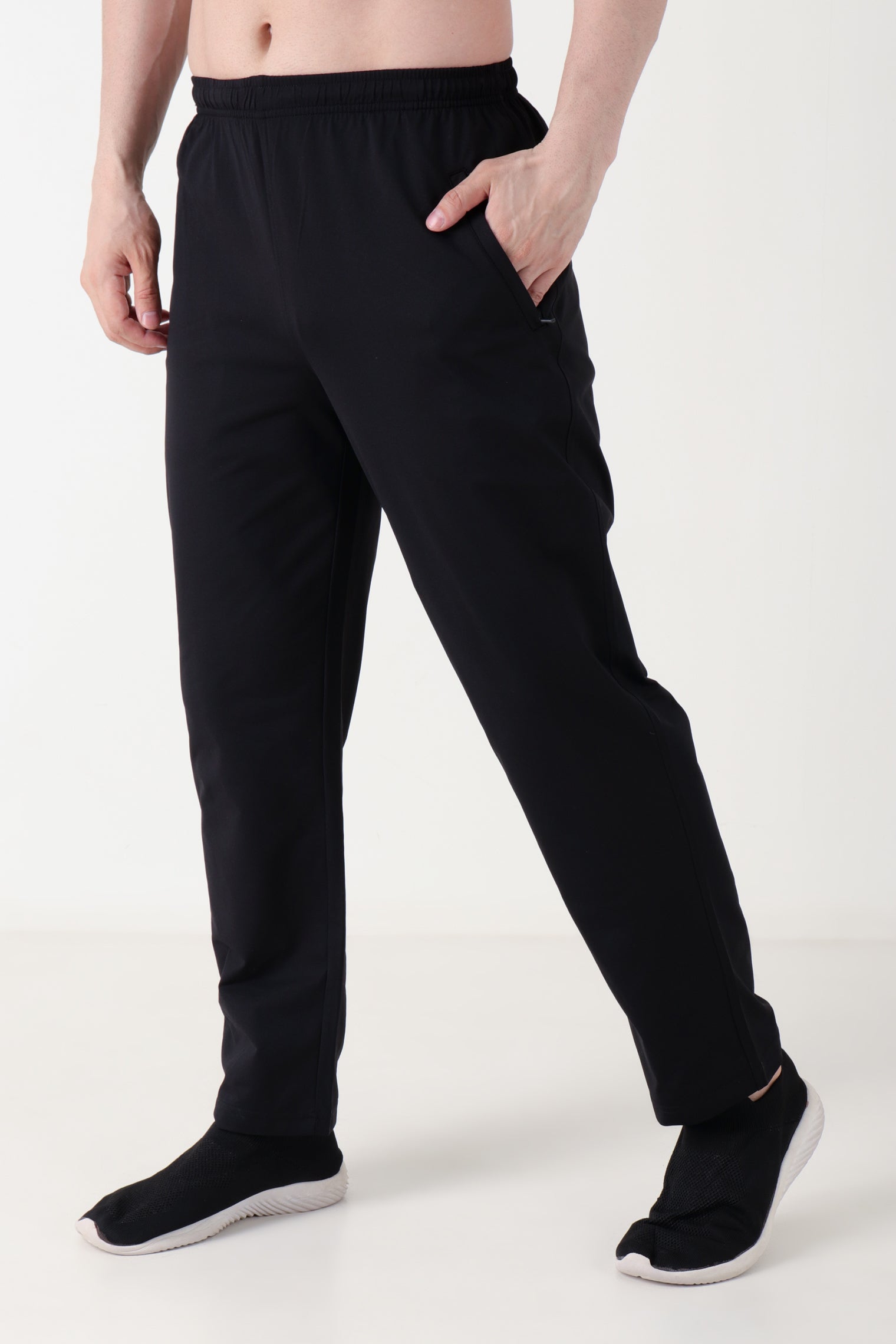 GROW Relaxed Comfy Joggers Black