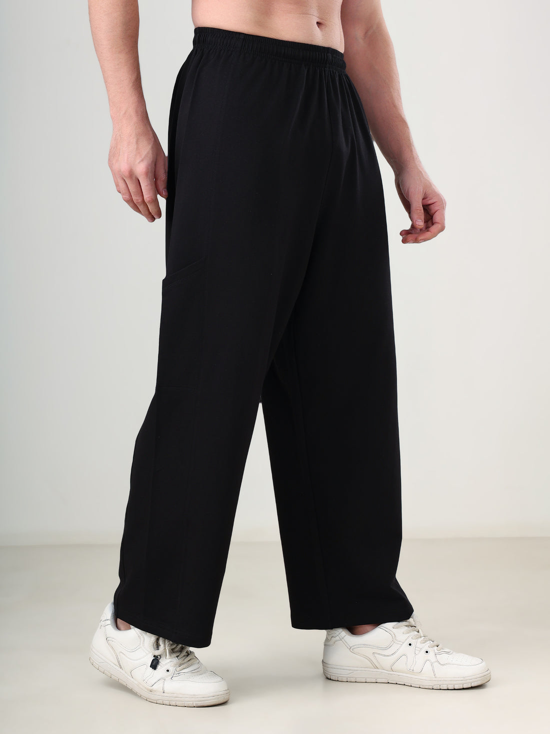 GROW Performance Wide Jogger Black