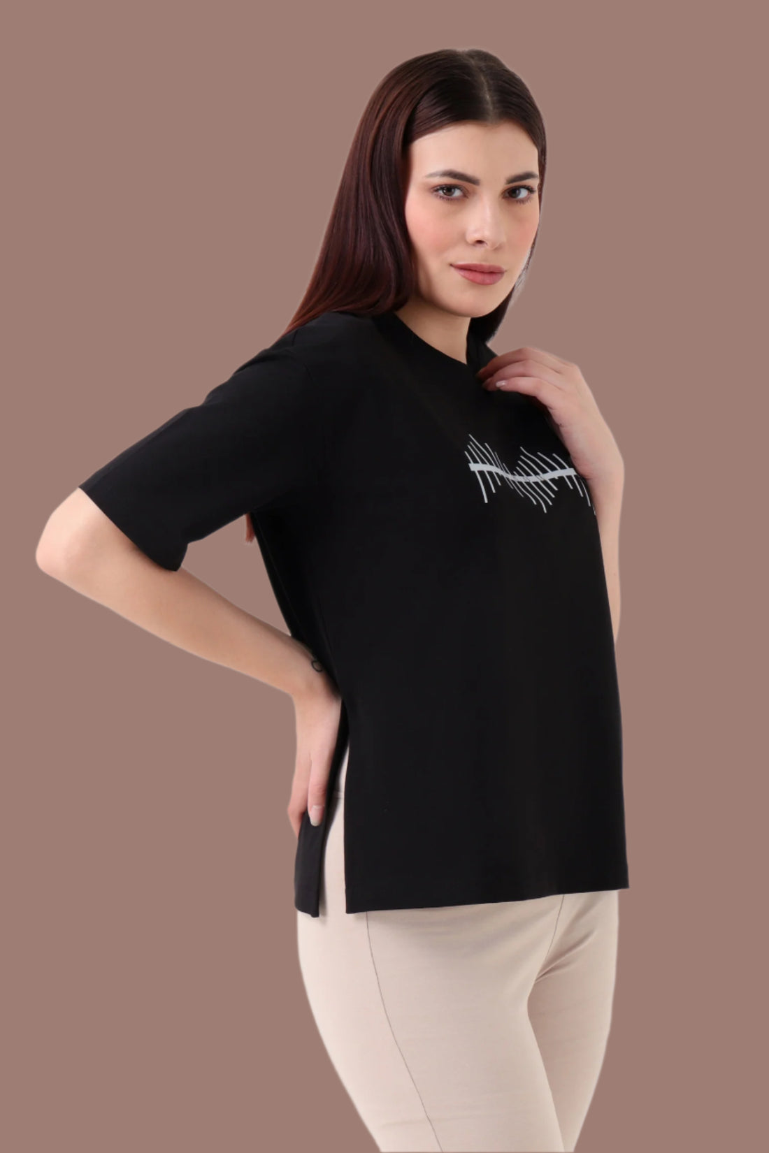 Slit & Chill Tee – Midnight Mood