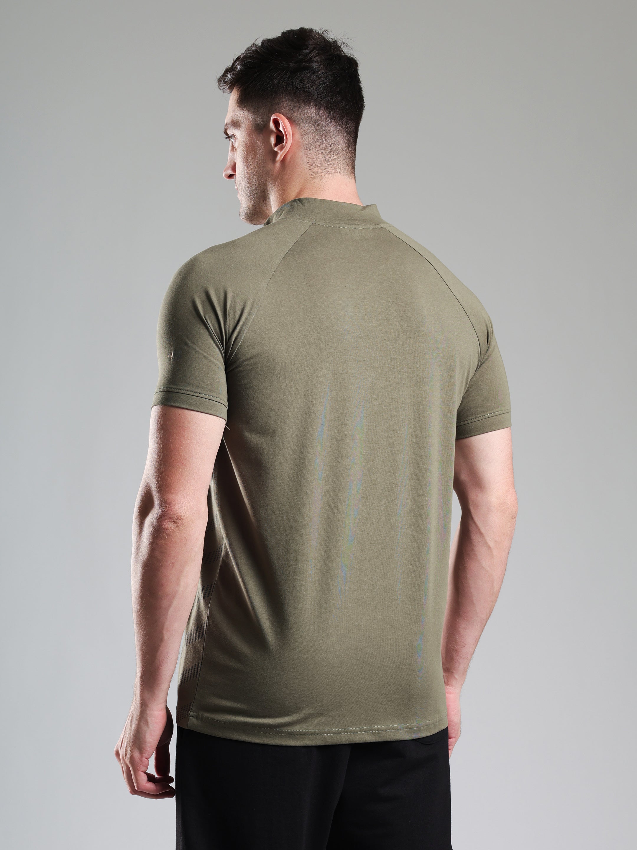 Grow AeroFlex Quarter Zip T-Shirt Mid Grey