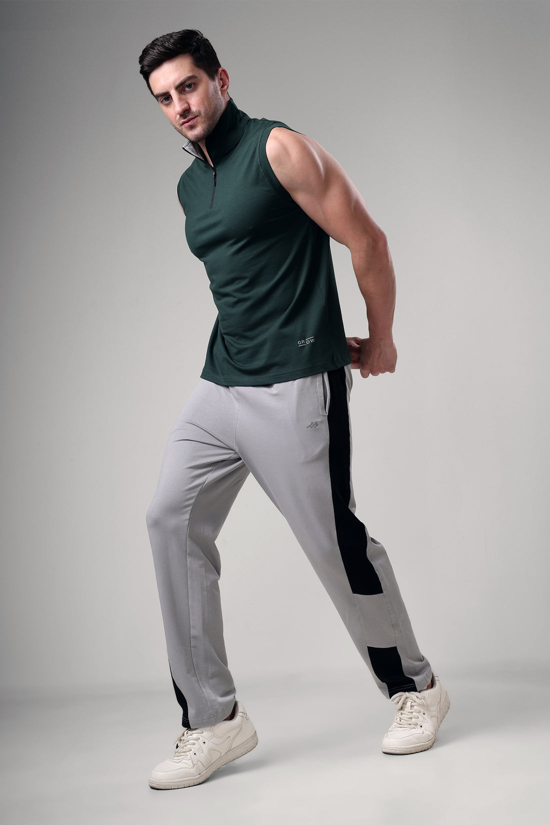 Grow 1/4 Zip Sleeveless Sweater Vest Bottle green