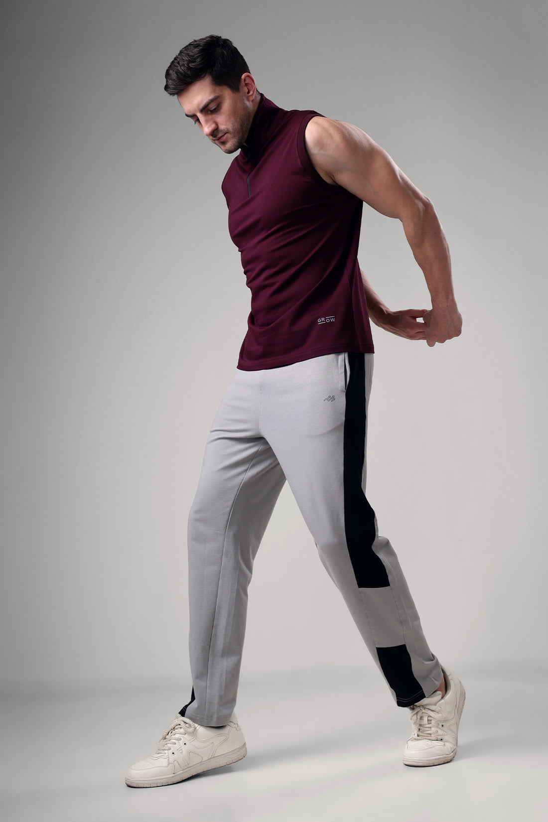 Grow 1/4 Zip Sleeveless Sweater Vest Wine