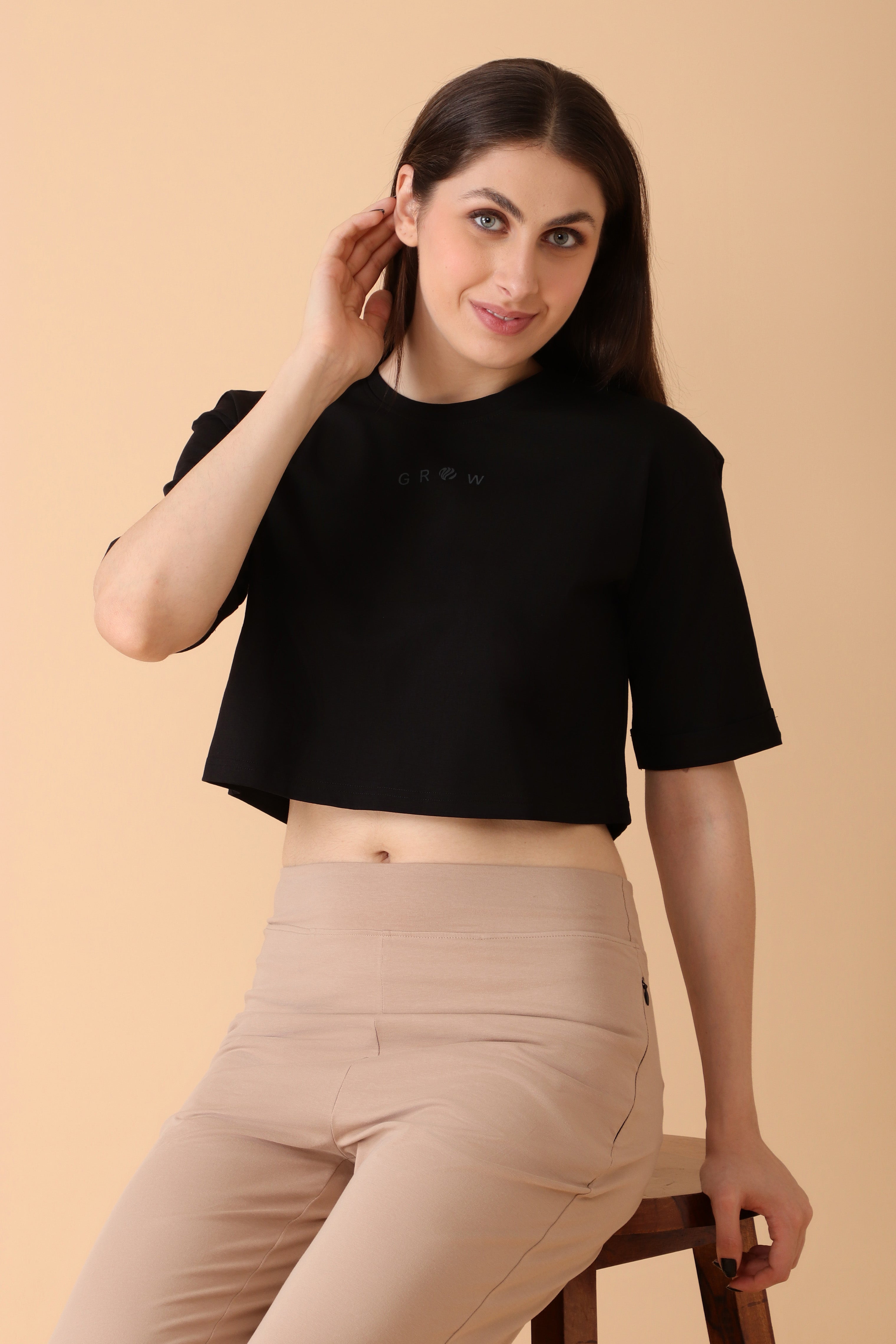 Crop Queen👑Top Back in Black