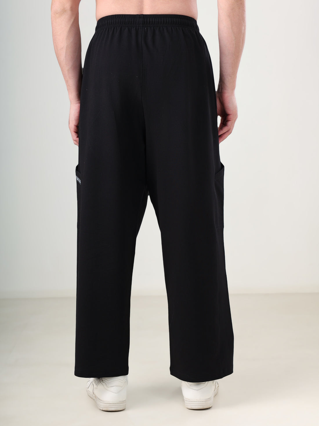 GROW Performance Wide Jogger Black