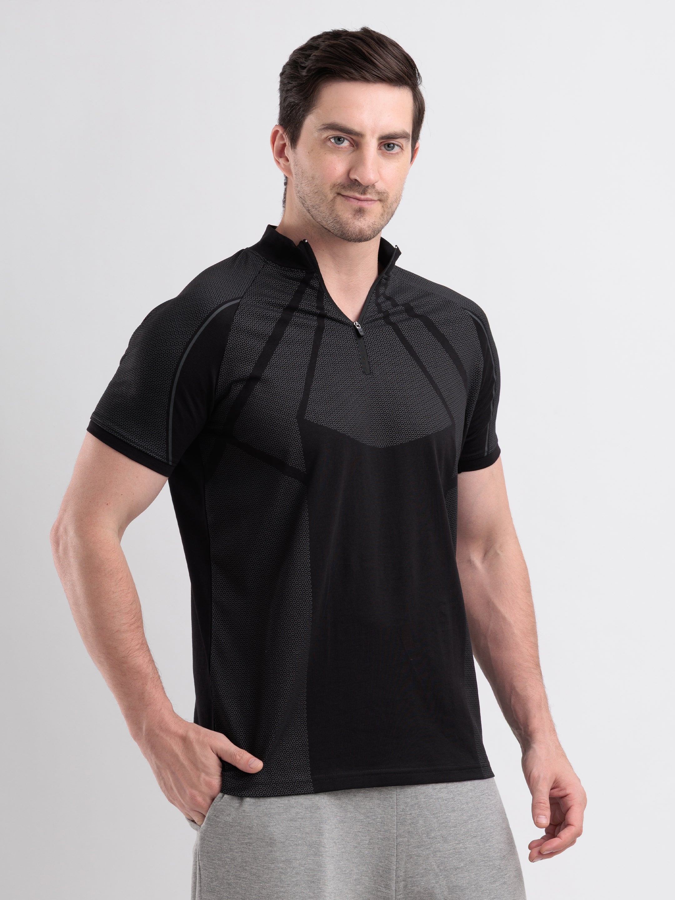 GROW Elevate Quarter Zip Tee Black
