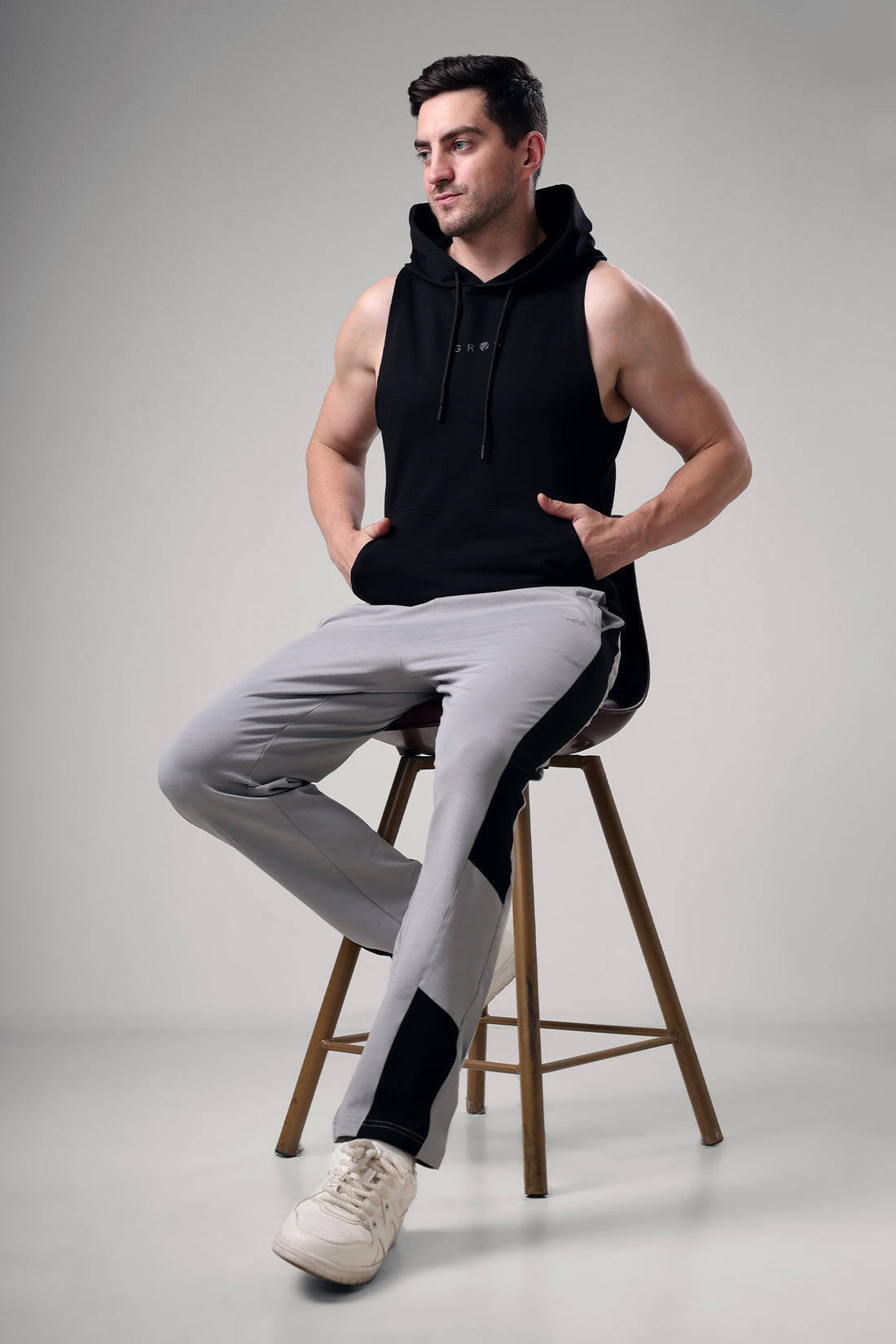 Grow Sleeveless Hoodie Black