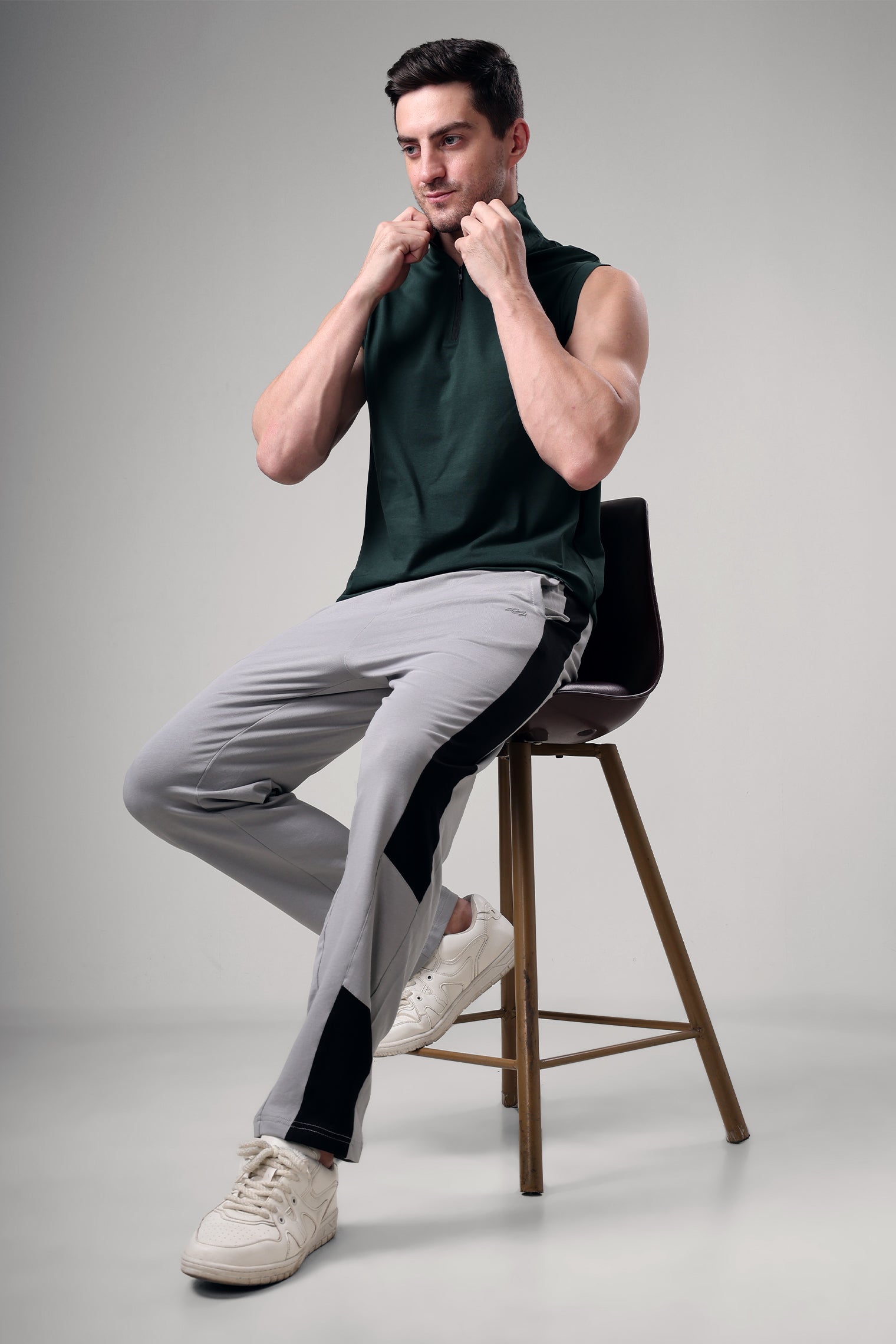 Grow 1/4 Zip Sleeveless Sweater Vest Bottle green