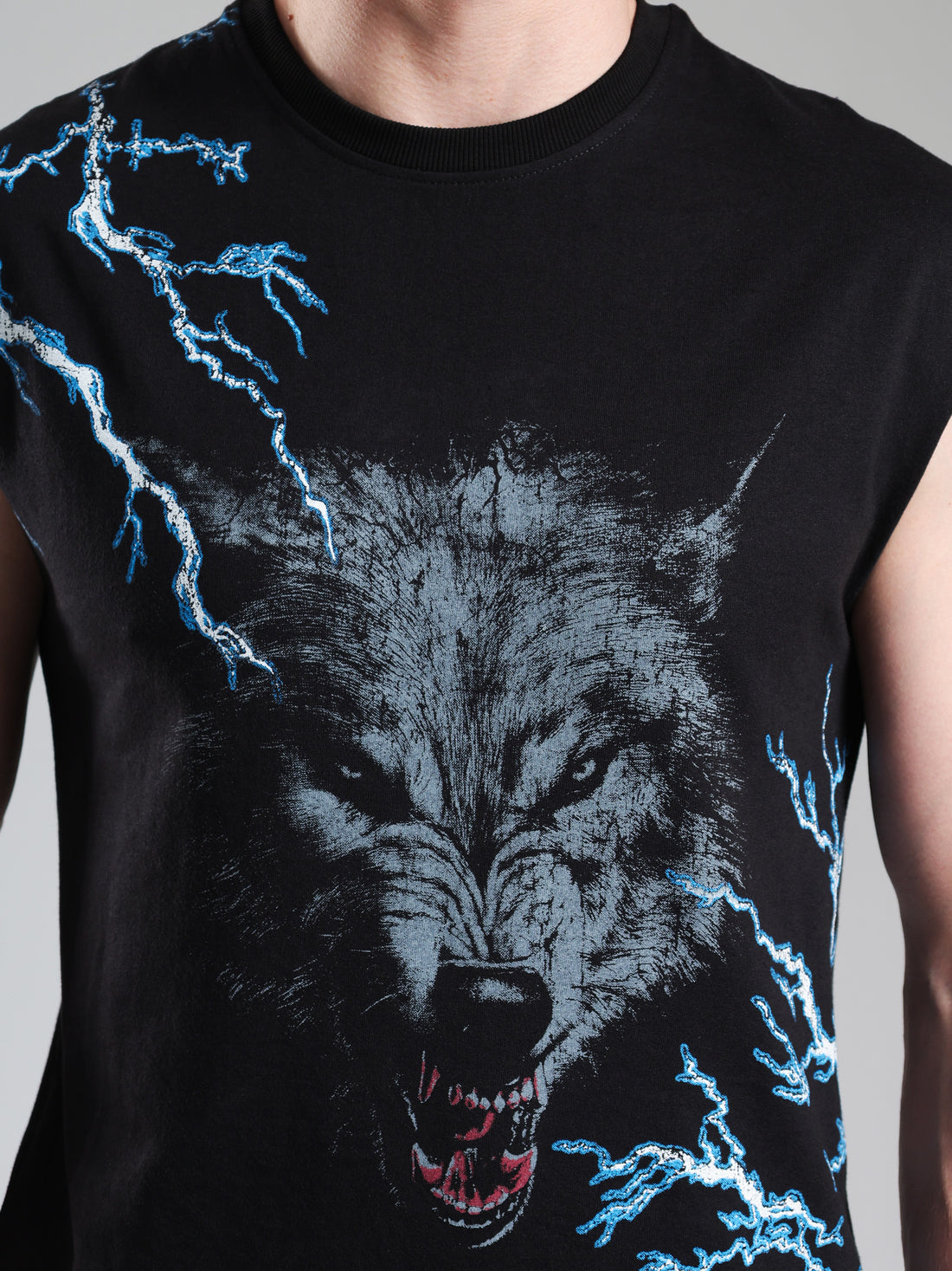 Grow ThunderWolf Capsleeves Tee Black