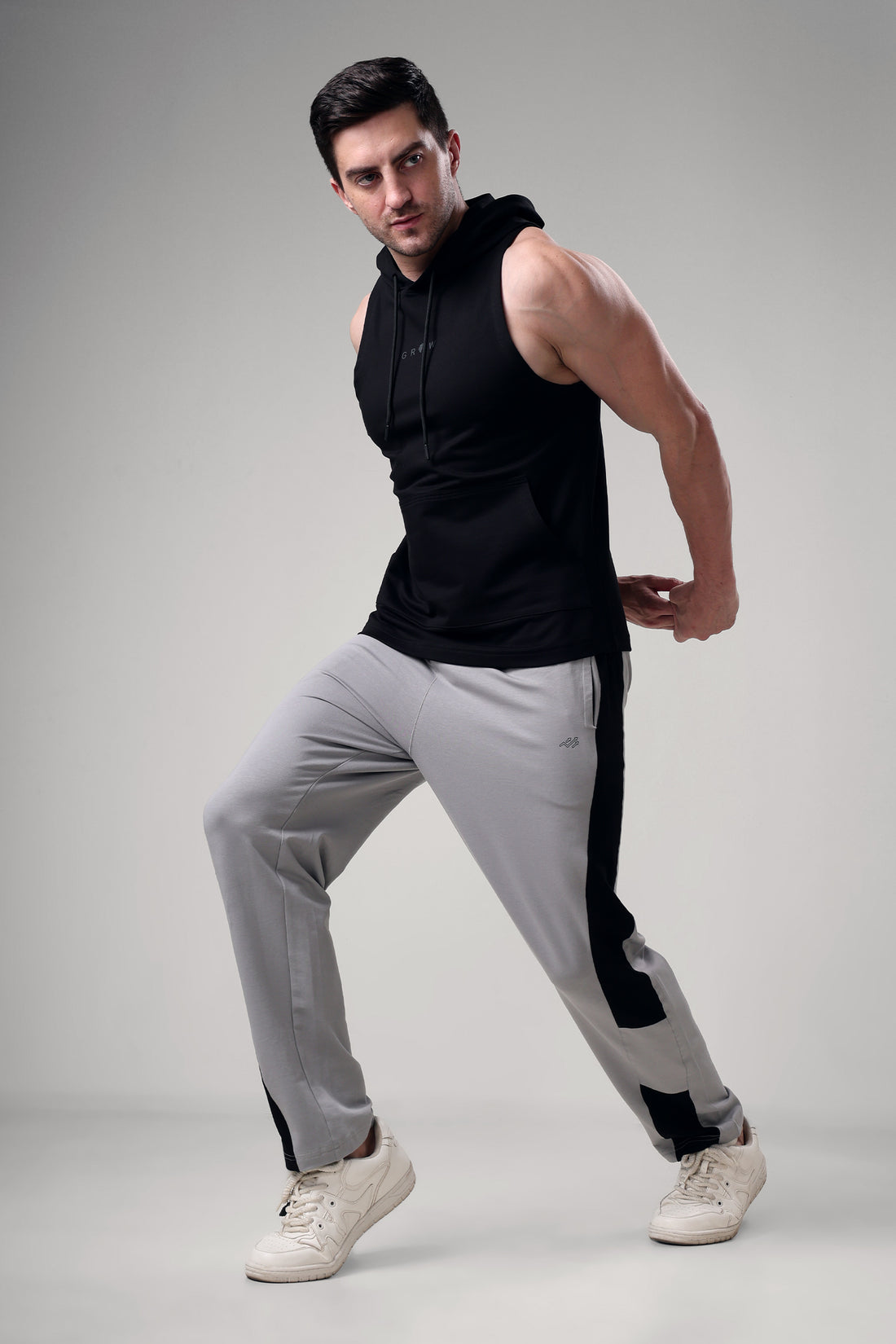 Grow Sleeveless Hoodie Black