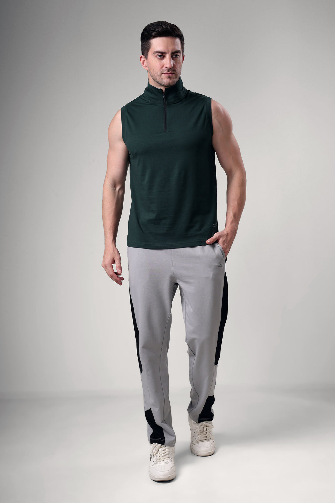 Grow 1/4 Zip Sleeveless Sweater Vest Bottle green