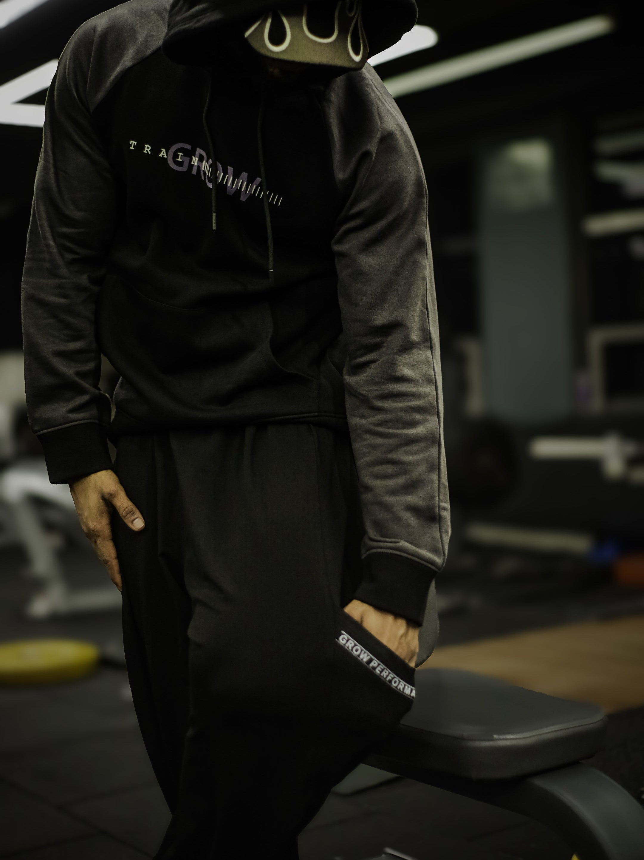 GROW Performance Wide Jogger Black