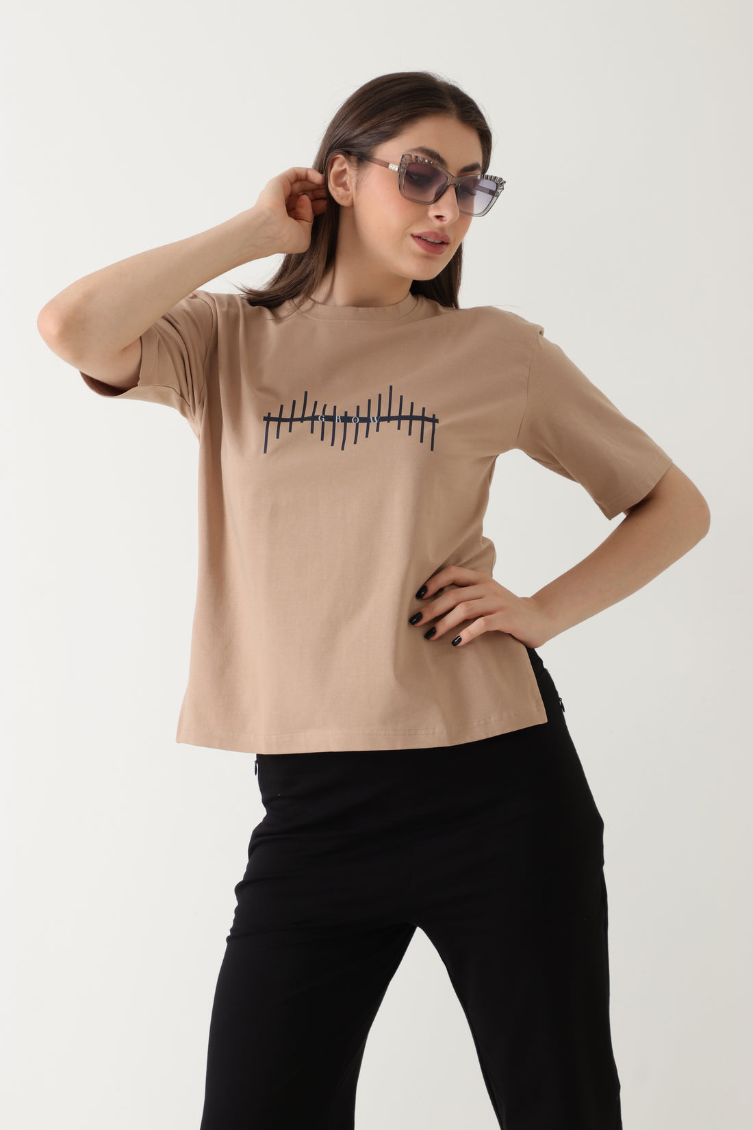 Slit & Chill Tee Barely Beige
