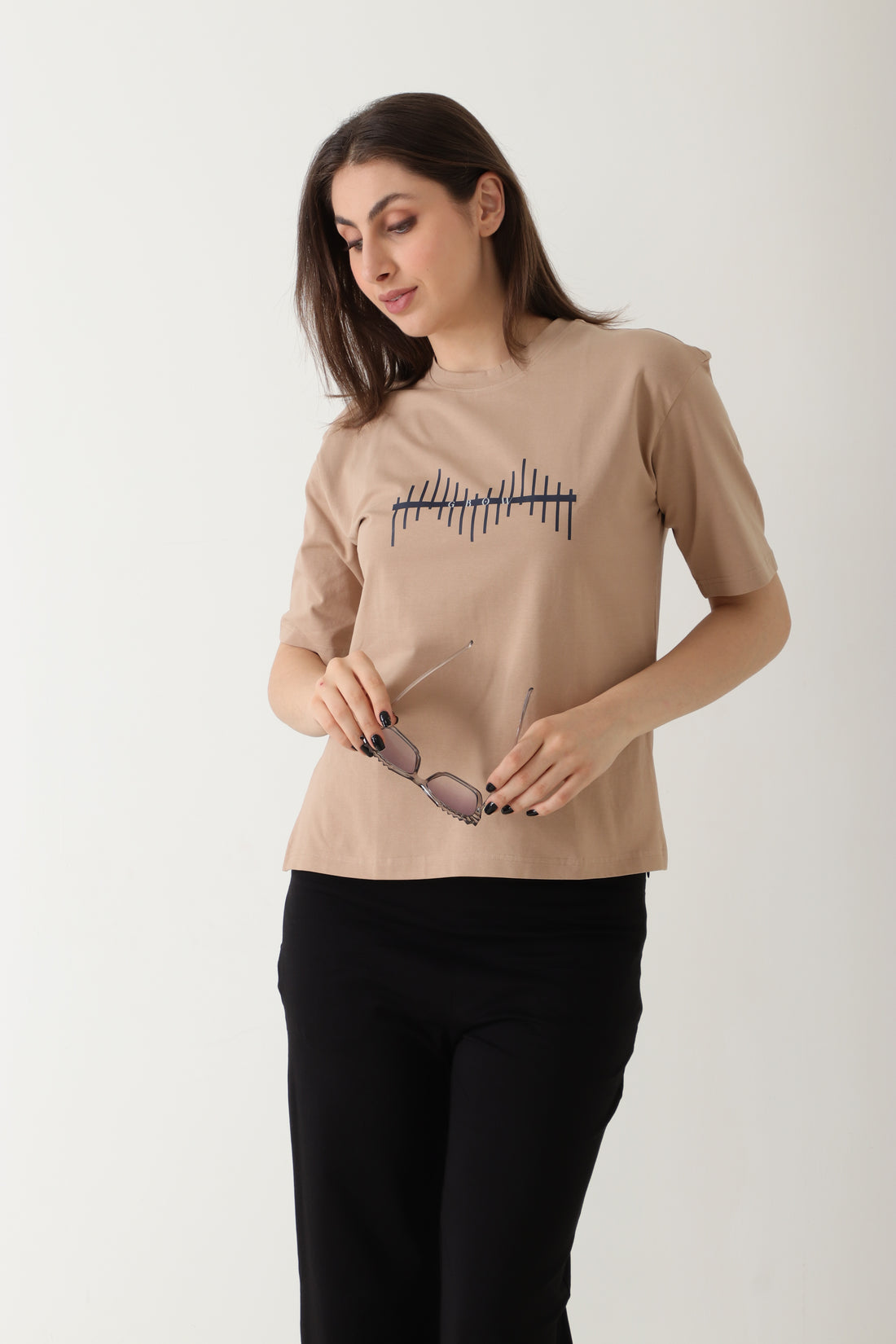 Slit & Chill Tee Barely Beige