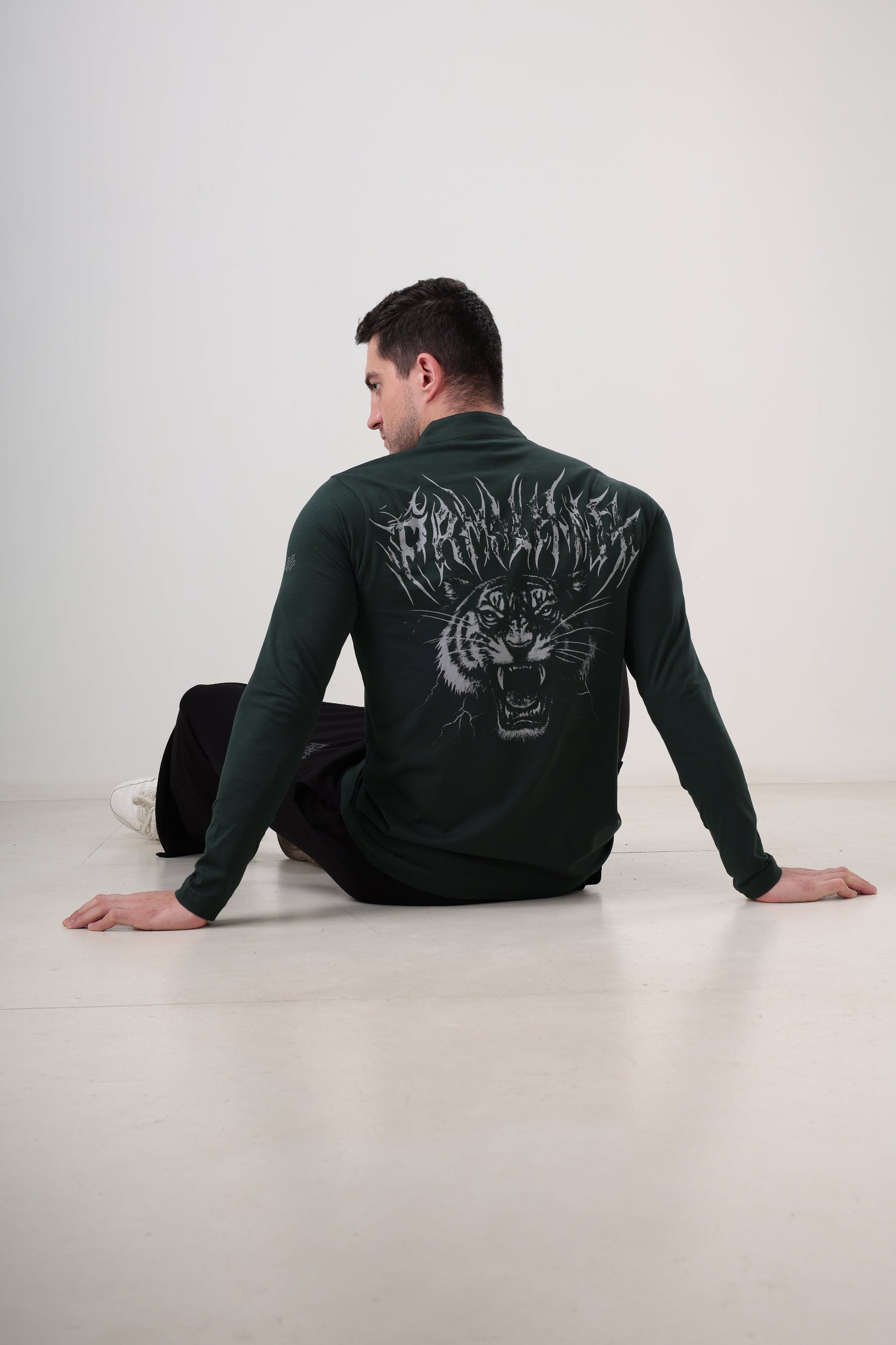 Wolf Quarter Zip T-Shirt (Cotton Feel) Bottle Green