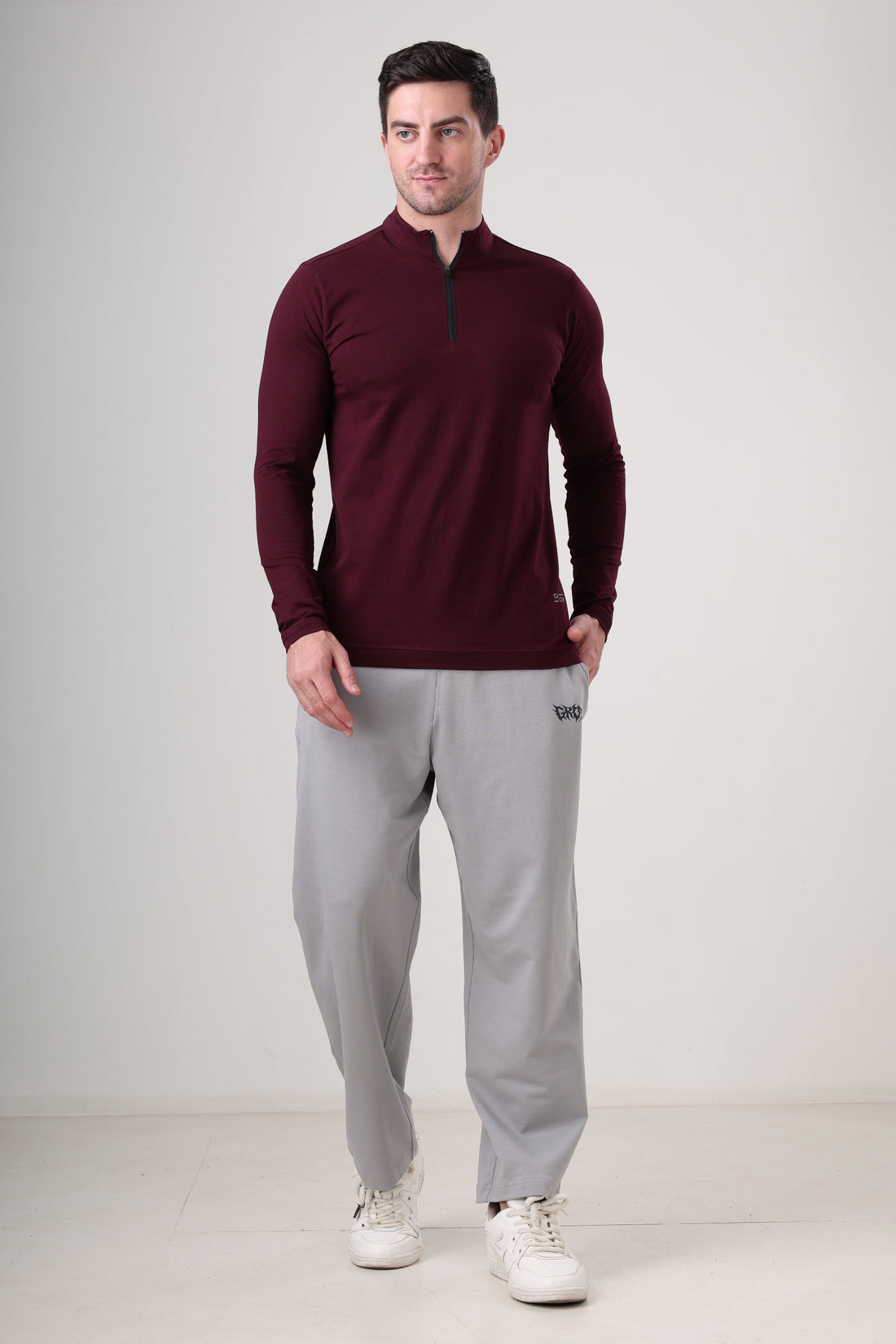 Wolf Quarter Zip T-Shirt (Cotton Feel) Wine