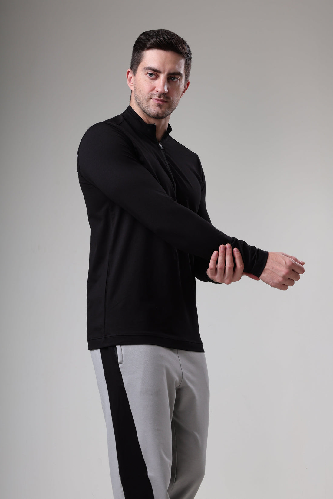 Wolf Quarter Zip T-Shirt (Cotton Feel) Black