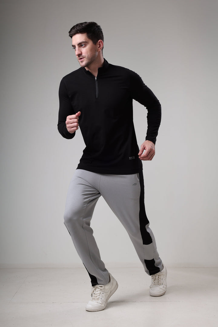 Wolf Quarter Zip T-Shirt (Cotton Feel) Black